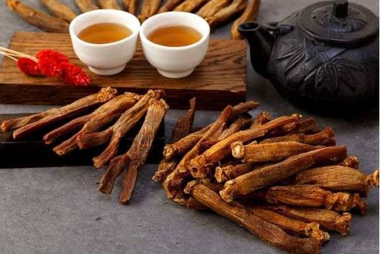 Manfaat Akar Ginseng Merah Bagi Kesehatan: Herbal Tradisional dengan Segudang Khasiat